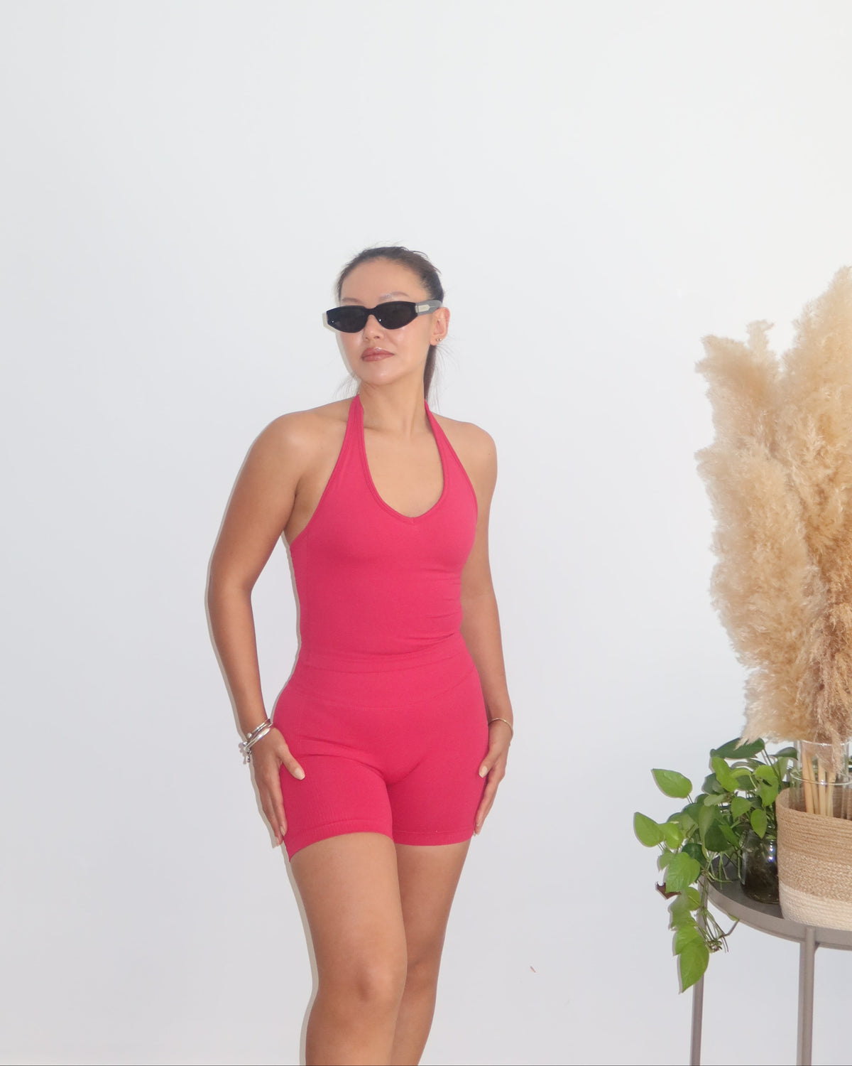 V Halter Neck - Namee
